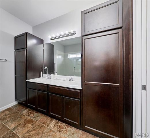 681 Creekwood Boulevard, Troy, MO 63379