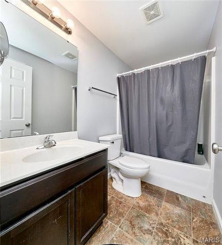 681 Creekwood Boulevard, Troy, MO 63379