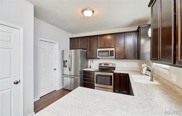 681 Creekwood Boulevard, Troy, MO 63379