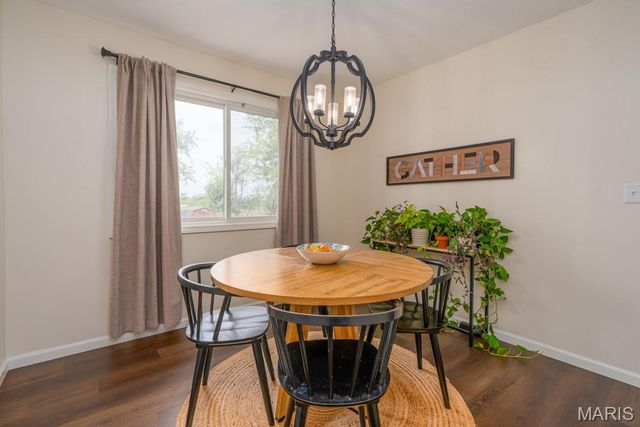 19511 Elder Road, Lebanon, MO 65536