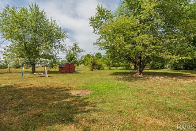 19511 Elder Road, Lebanon, MO 65536