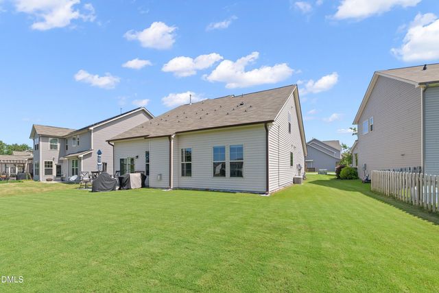 1565 Sage Tree Drive, Zebulon, NC 27597