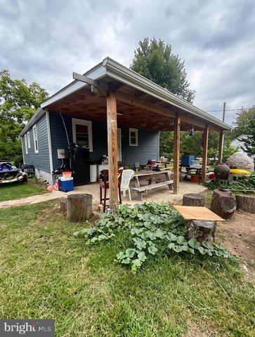 3306 ENGLISH CONSUL AVE, Baltimore, MD 21230