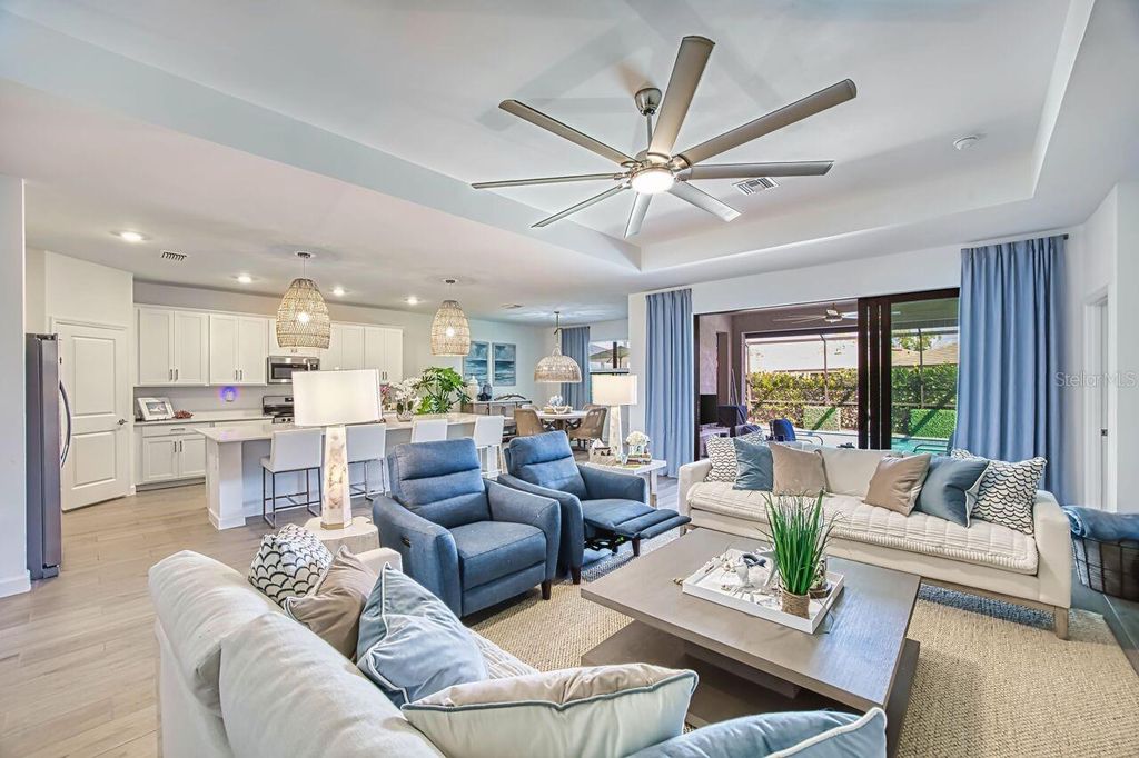 Image 14 of property listing at 10903 TIMBER CREEK DRIVE, Fort Myers, FL 33913