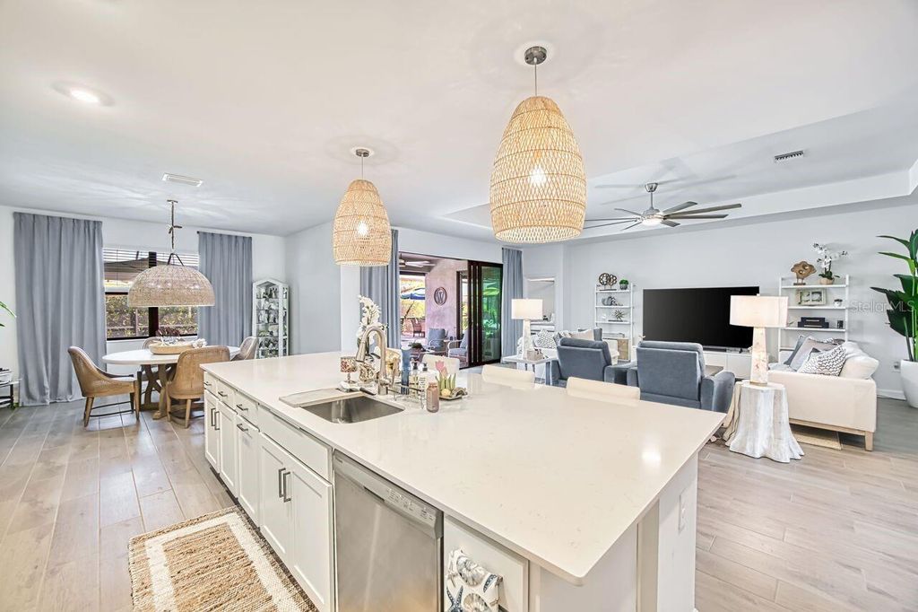 Image 17 of property listing at 10903 TIMBER CREEK DRIVE, Fort Myers, FL 33913