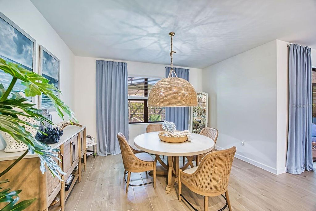 Image 18 of property listing at 10903 TIMBER CREEK DRIVE, Fort Myers, FL 33913