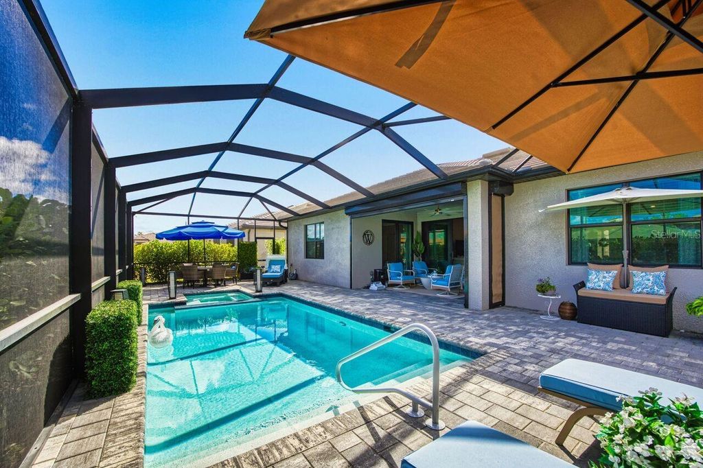 Image 23 of property listing at 10903 TIMBER CREEK DRIVE, Fort Myers, FL 33913