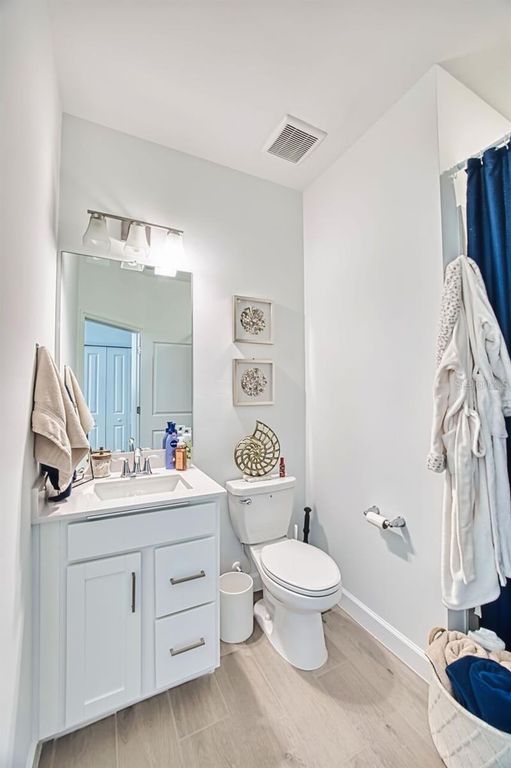 Image 42 of property listing at 10903 TIMBER CREEK DRIVE, Fort Myers, FL 33913