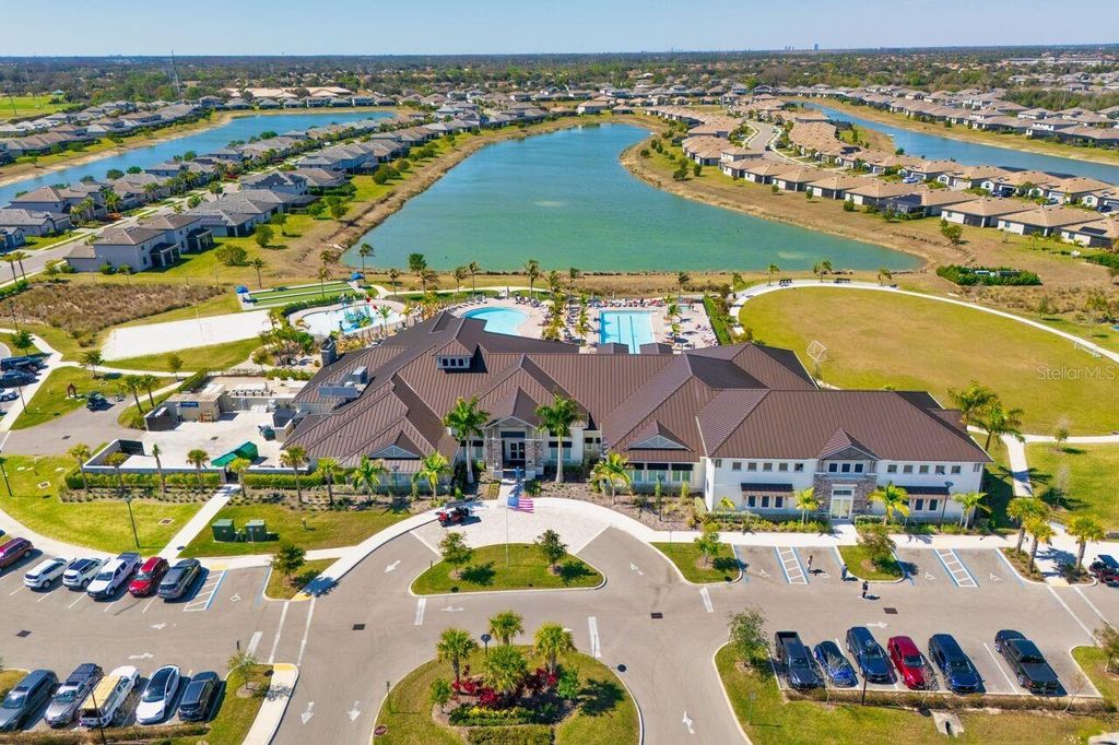 Image 44 of property listing at 10903 TIMBER CREEK DRIVE, Fort Myers, FL 33913