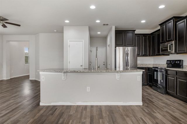 124 Guemal RD, Buda, TX 78610