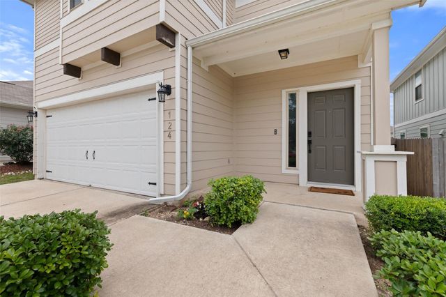 124 Guemal RD, Buda, TX 78610