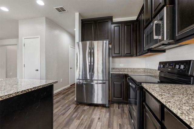 124 Guemal RD, Buda, TX 78610