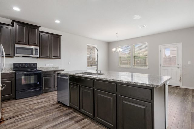 124 Guemal RD, Buda, TX 78610