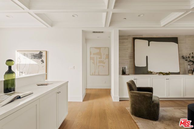 8024 Stewart Avenue, Los Angeles, CA 90045