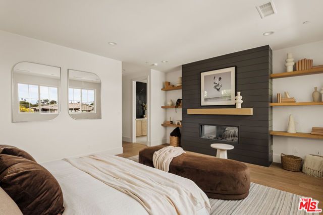 8024 Stewart Avenue, Los Angeles, CA 90045