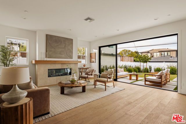 8024 Stewart Avenue, Los Angeles, CA 90045
