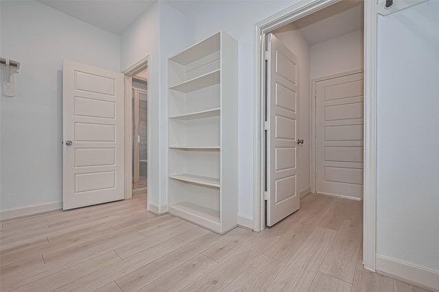 8911 Grovner Place, Houston, TX 77055