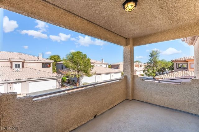 3609 Pintadas Street 202, Las Vegas, NV 89108