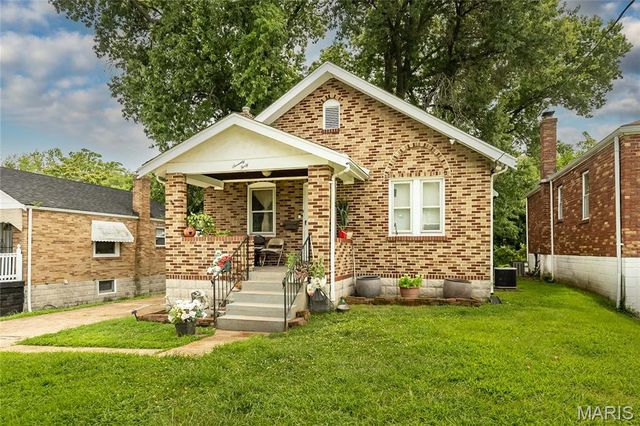 7040 Lena Avenue, St Louis, MO 63136