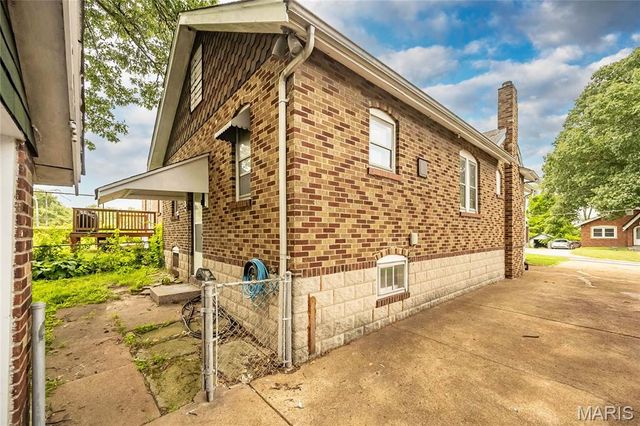 7040 Lena Avenue, St Louis, MO 63136