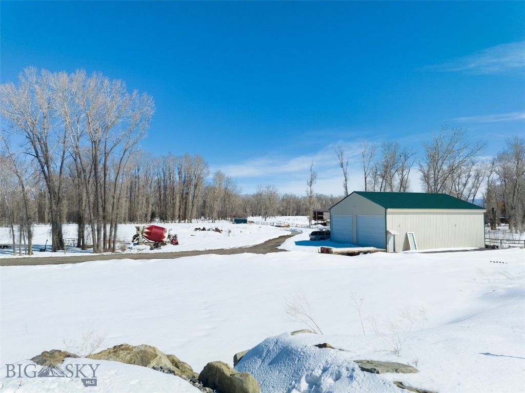 2444 W Cameron Bridge Road, Bozeman, MT 59718 photo 5