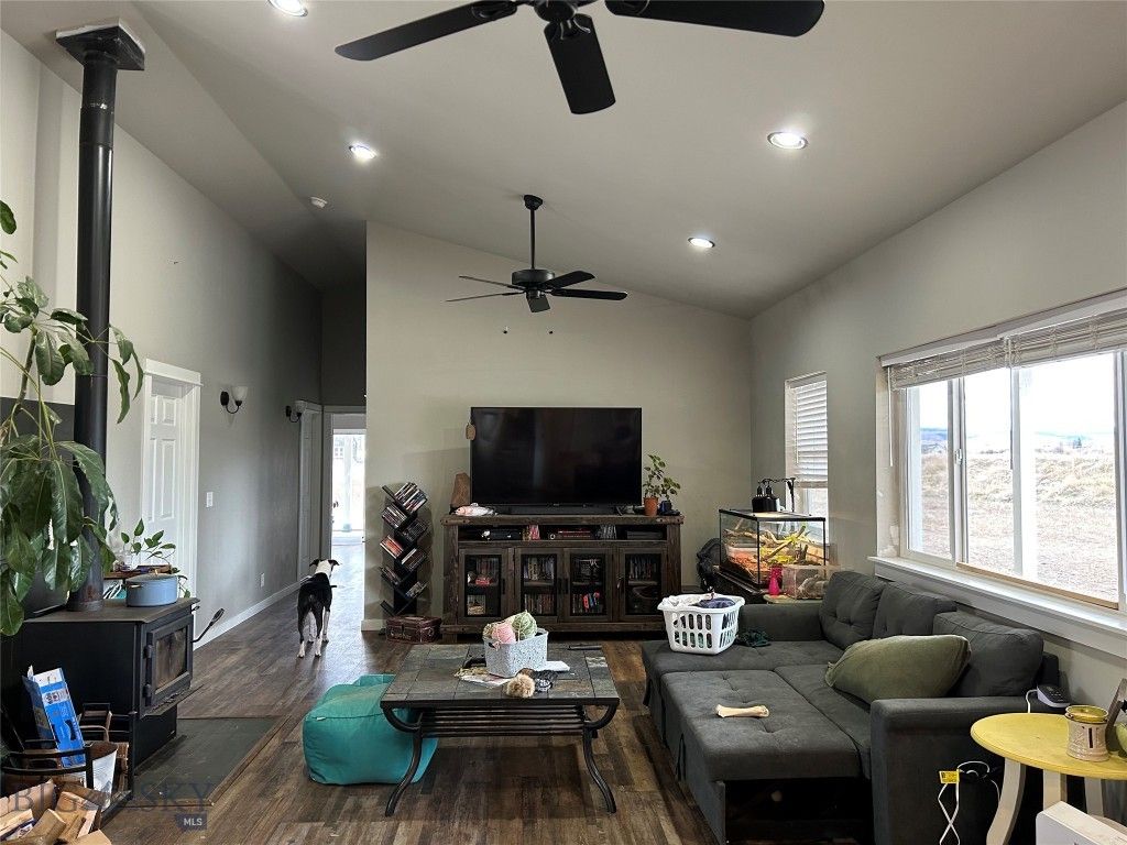 2444 W Cameron Bridge Road, Bozeman, MT 59718 photo 8