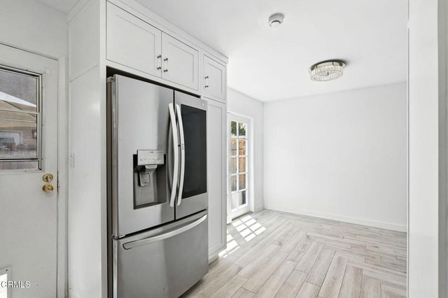 17053 Roscoe Boulevard 6, Northridge, CA 91325