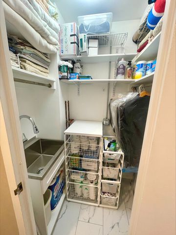 1440 N Lake Shore Drive 5E, Chicago, IL 60610