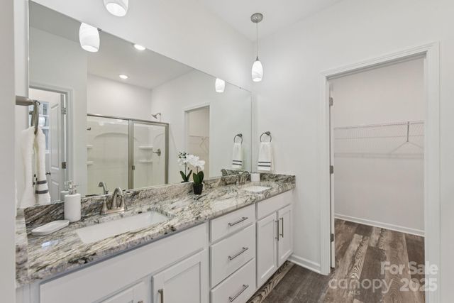 3567 Farmfield Drive, Claremont, NC 28610