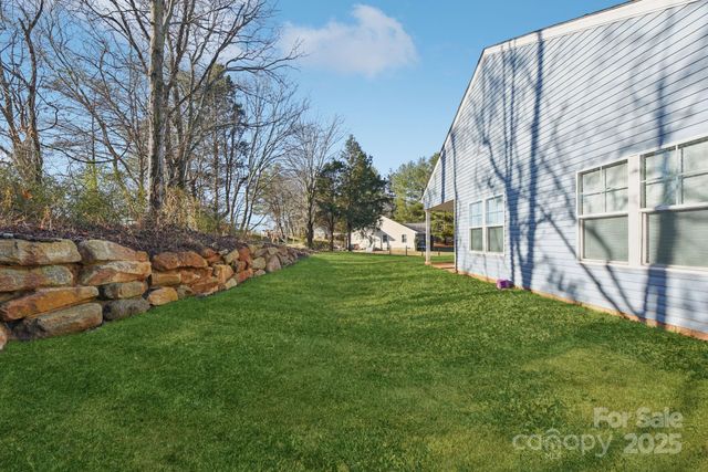 3567 Farmfield Drive, Claremont, NC 28610