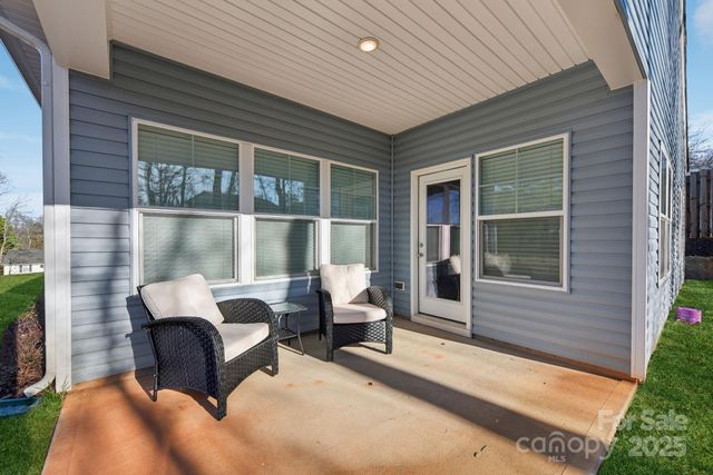 3567 Farmfield Drive, Claremont, NC 28610