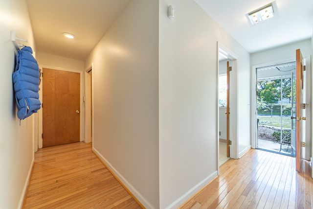 8 Framingham Ln Lane, Pittsford, NY 14534