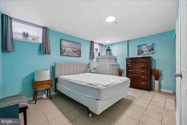 904 LINCOLN AVE, Falls Church, VA 22046