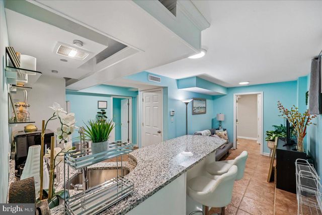 904 LINCOLN AVE, Falls Church, VA 22046