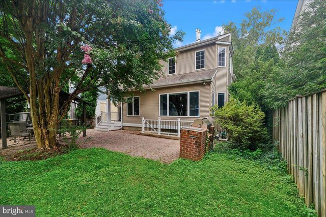 904 LINCOLN AVE, Falls Church, VA 22046
