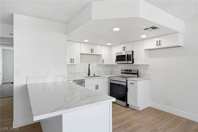 1008 Falconhead Lane 102, Las Vegas, NV 89128