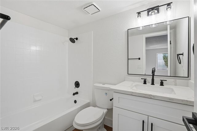 1008 Falconhead Lane 102, Las Vegas, NV 89128