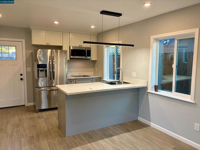 532 5th St, Richmond, CA 94801