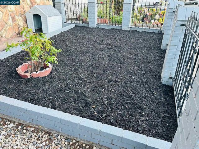 532 5th St, Richmond, CA 94801