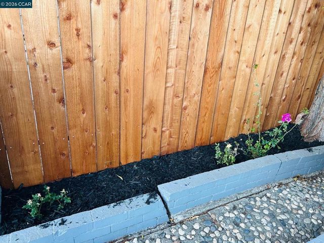 532 5th St, Richmond, CA 94801