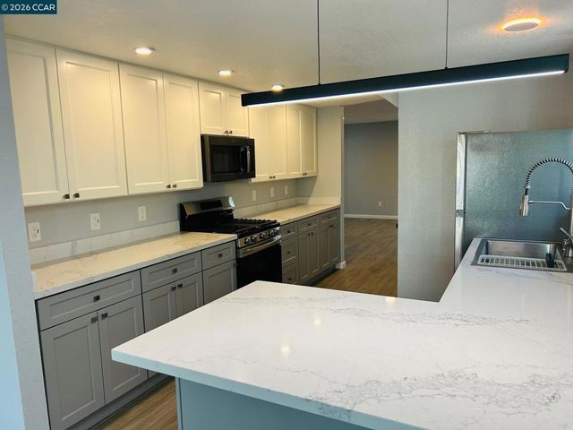 532 5th St, Richmond, CA 94801