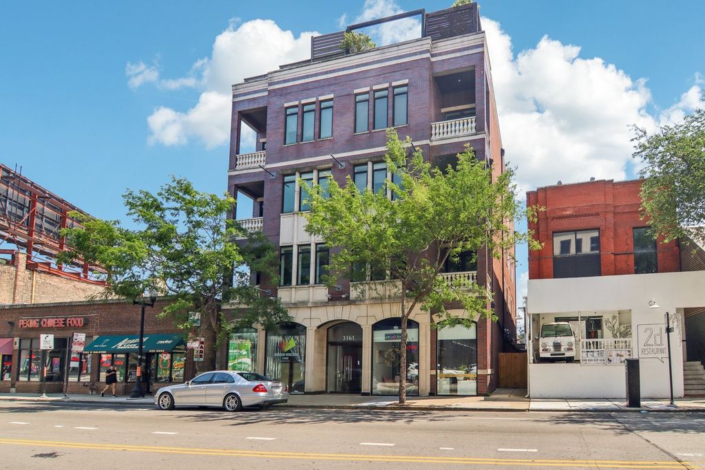 3161 N Halsted Street 202, Chicago, IL 60657