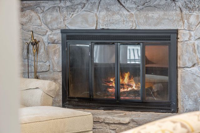 25 Palomino Court, Lampe, MO 65681