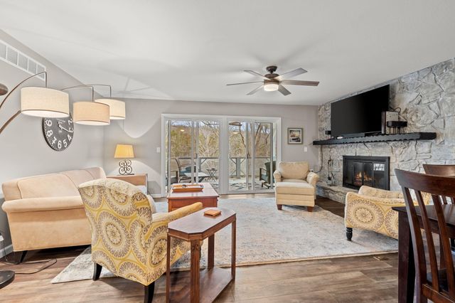 25 Palomino Court, Lampe, MO 65681