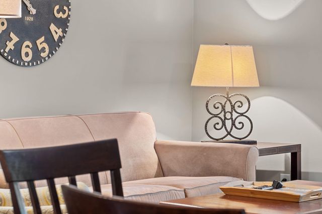 25 Palomino Court, Lampe, MO 65681