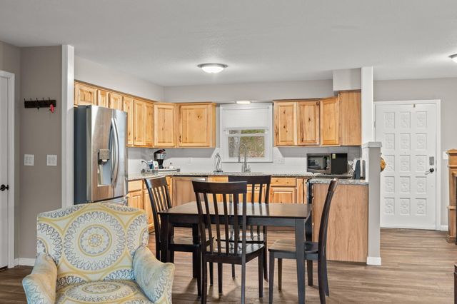 25 Palomino Court, Lampe, MO 65681