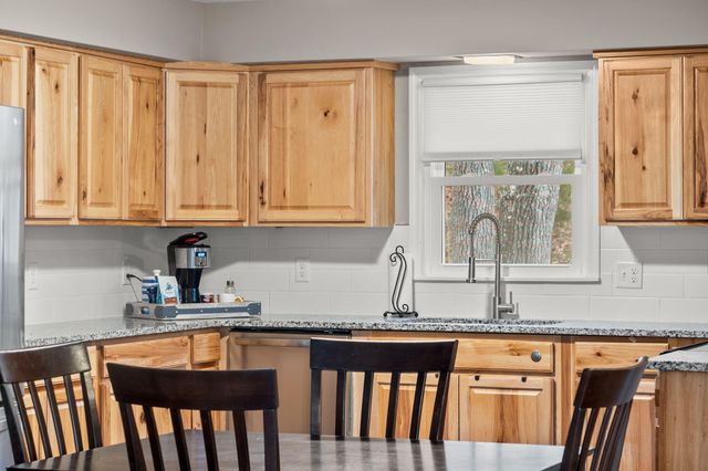 25 Palomino Court, Lampe, MO 65681