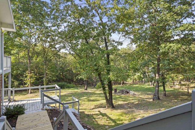 25 Palomino Court, Lampe, MO 65681