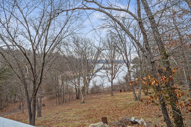 25 Palomino Court, Lampe, MO 65681