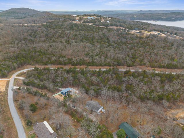 25 Palomino Court, Lampe, MO 65681